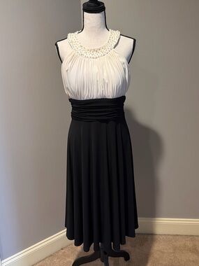 Jessica Howard Black and White Midi Dress with Pearl-Embellished Neckline